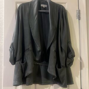 Women’s oversized gray jacket